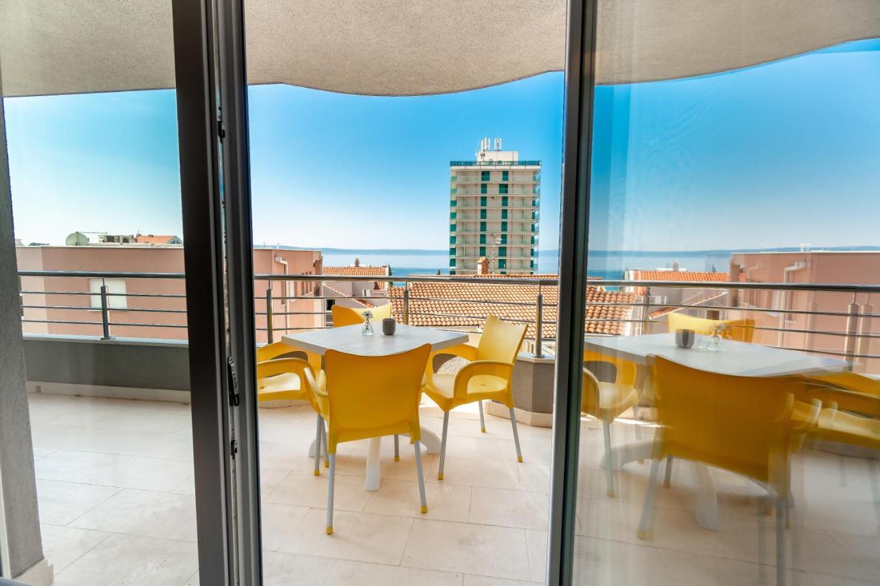 Apartments And Rooms Vuleta, Close To The Beach Makarska Exterior photo